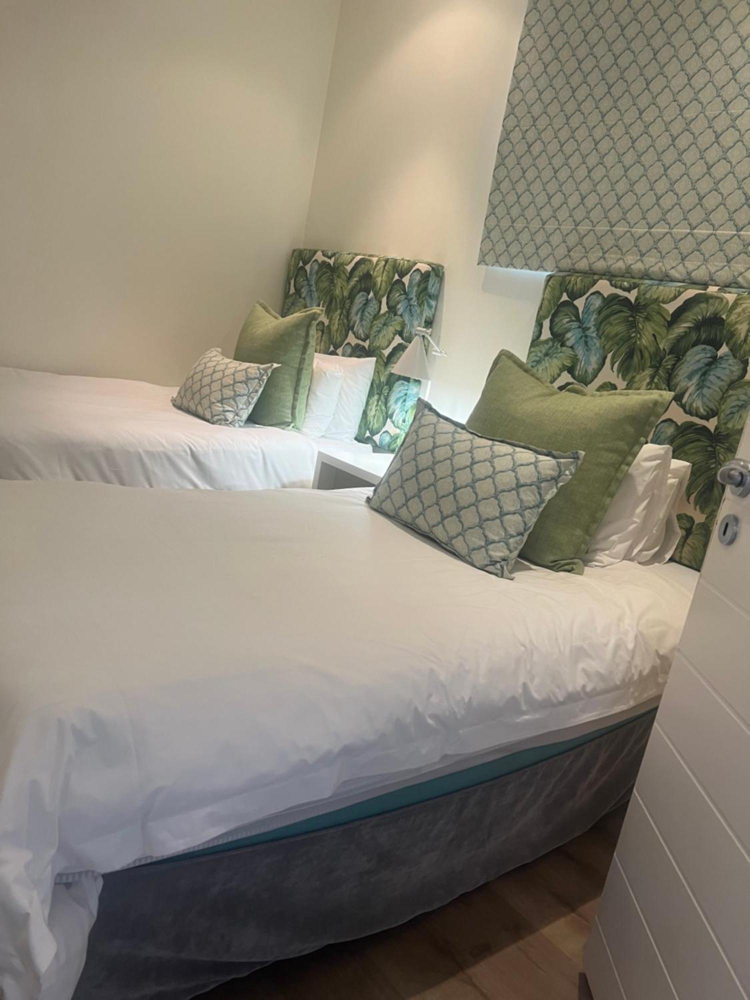Apartment 202 On Oyster Rock *