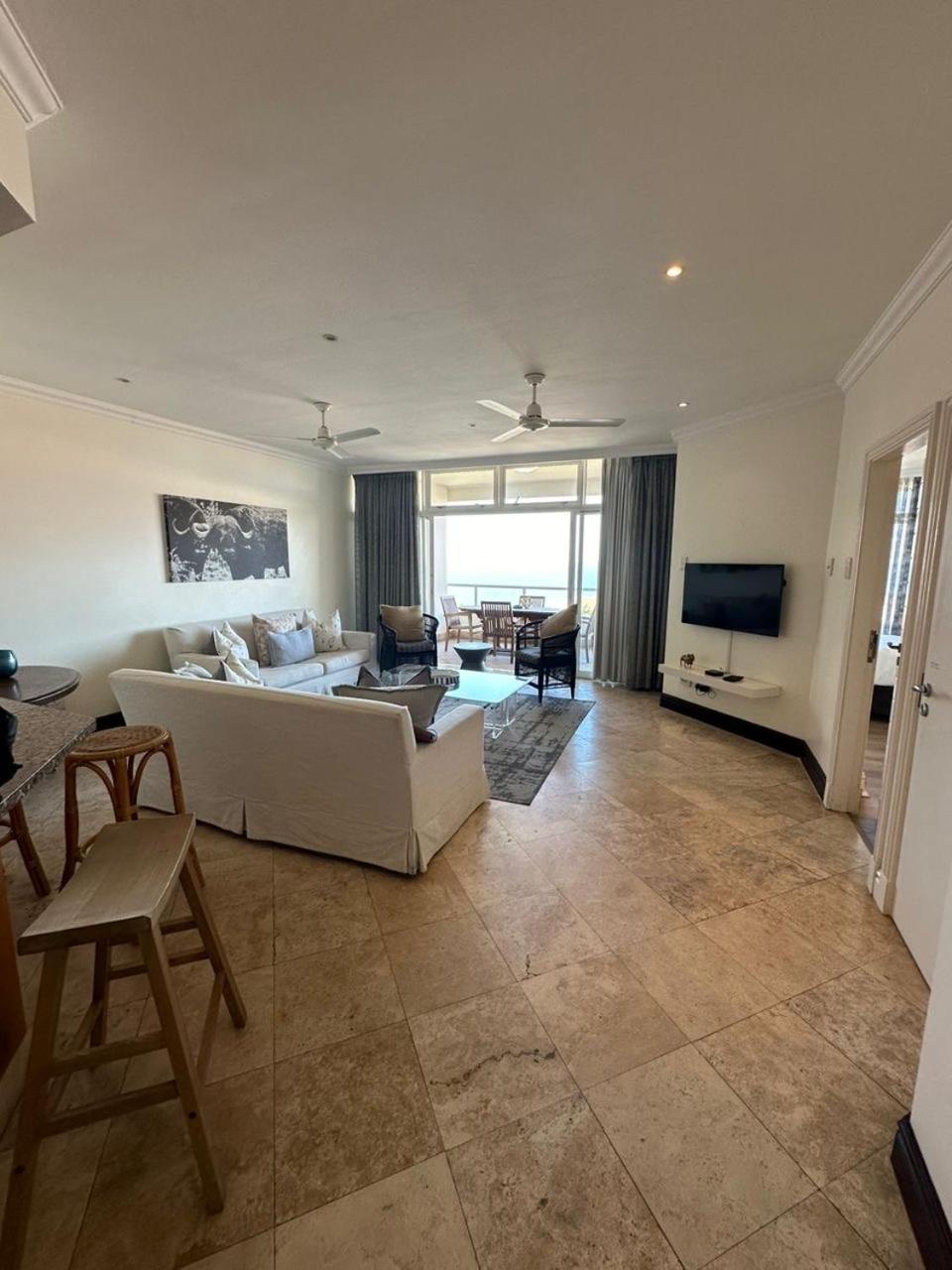 202 On Oyster Rock Apartment Durban