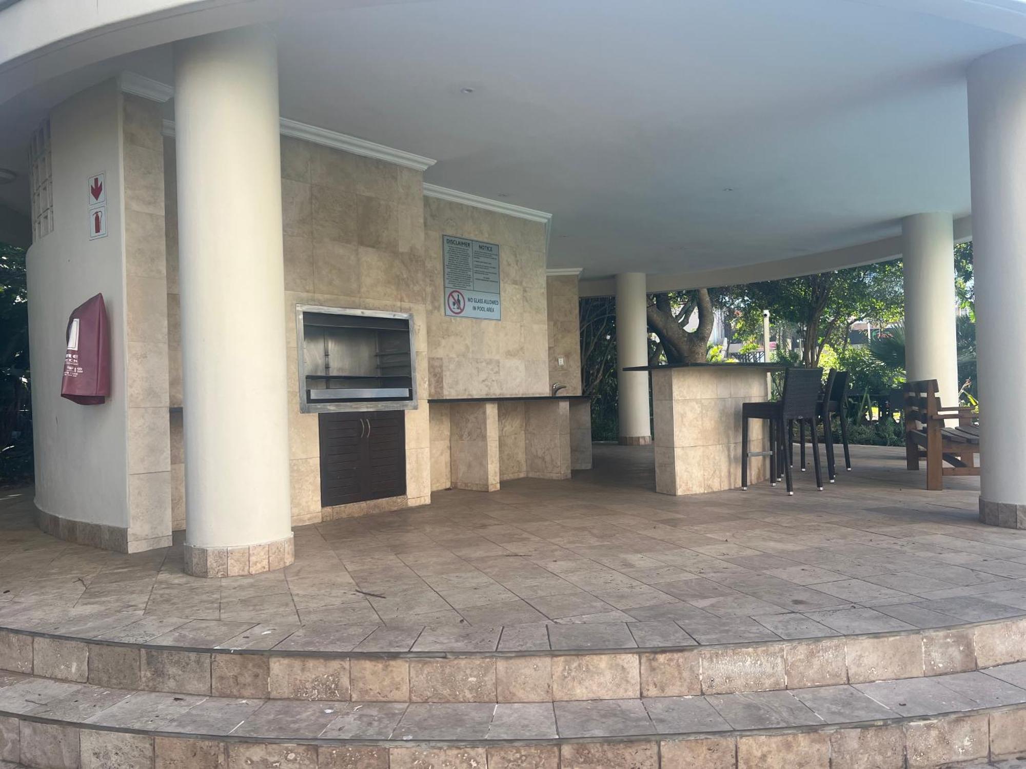 Apartment 202 On Oyster Rock *